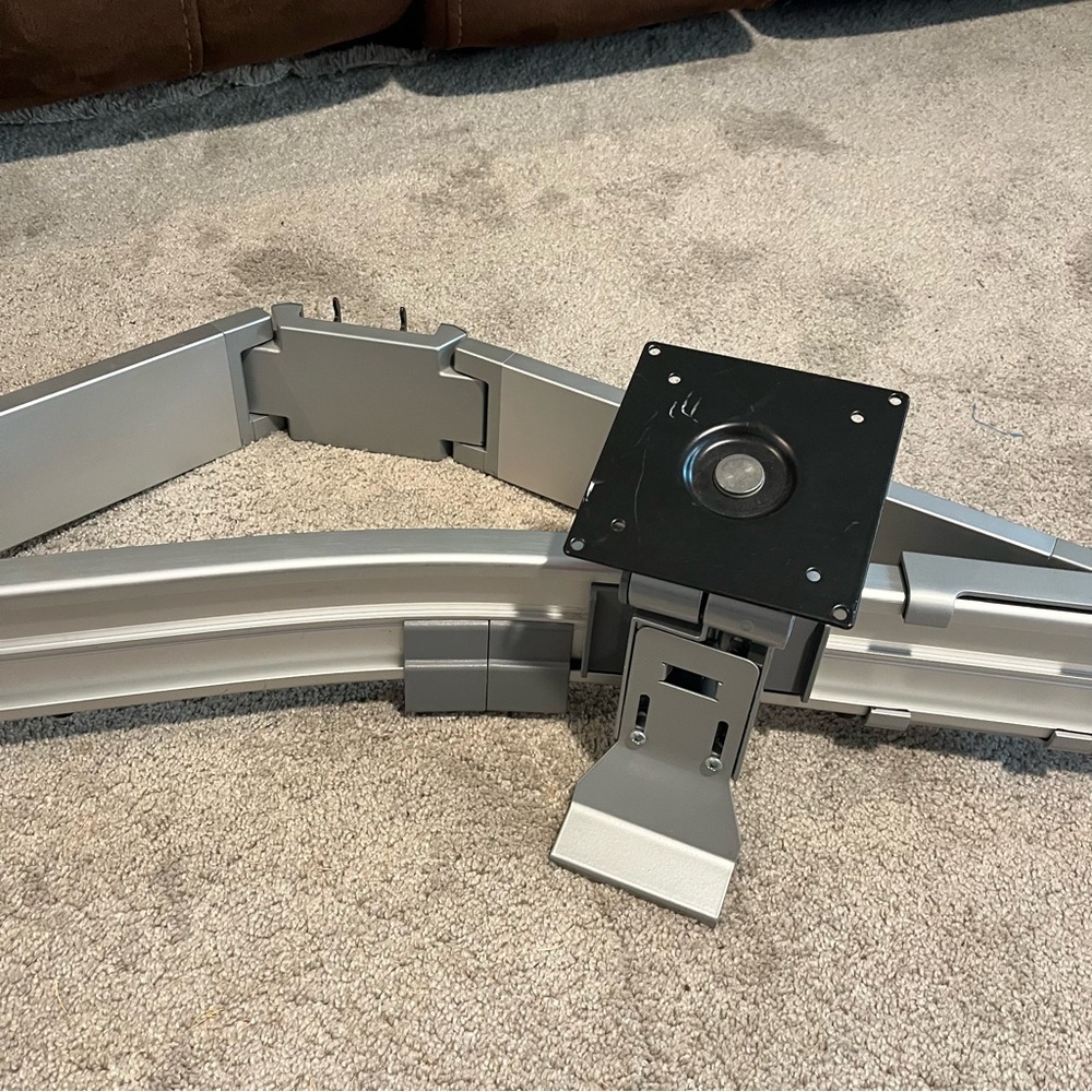 Computer desk mount - Picture 3 of 7